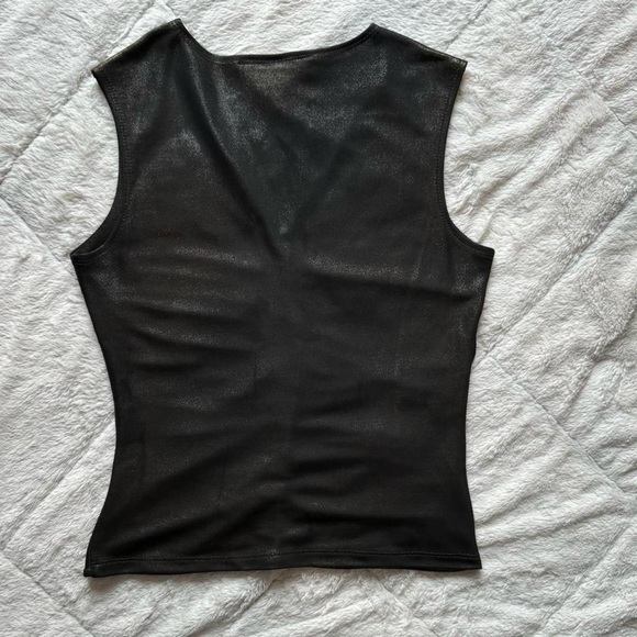 Shiny black top - Picture 3 of 4